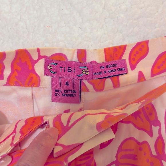 Tibi Floral Shorts Size 4 - Picture 2 of 5